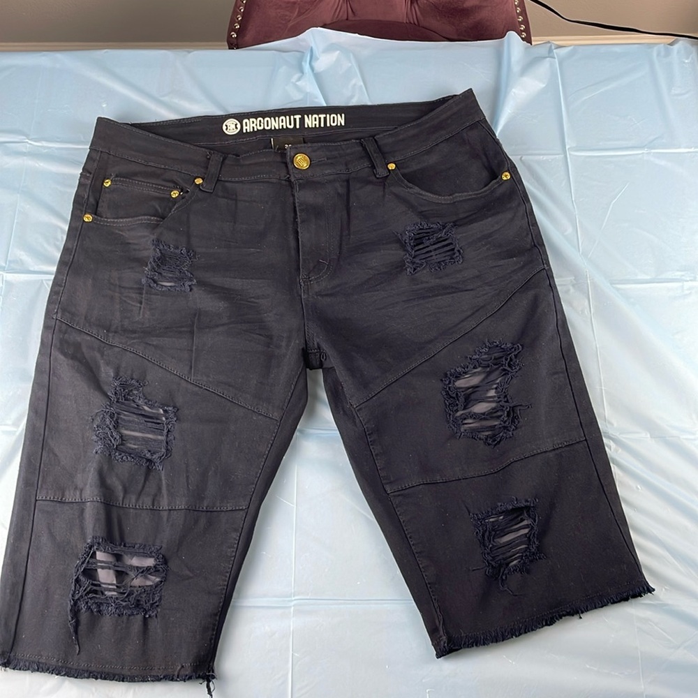 Argonaut Nation men’s size 36 distressed navy blue long shorts lightweight gold